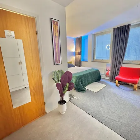 Nice Guest Apartment Within Walking Distance To Kalmar Central Station Exterior photo